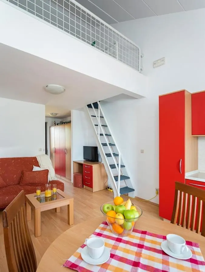 Apartments Hostin Roza Duga Uvala Krnica 0*, Pavicini Croatia