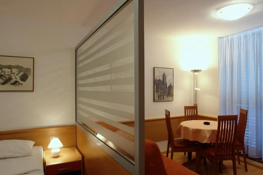Apartments Hostin Roza Duga Uvala Krnica 0*, Pavicini